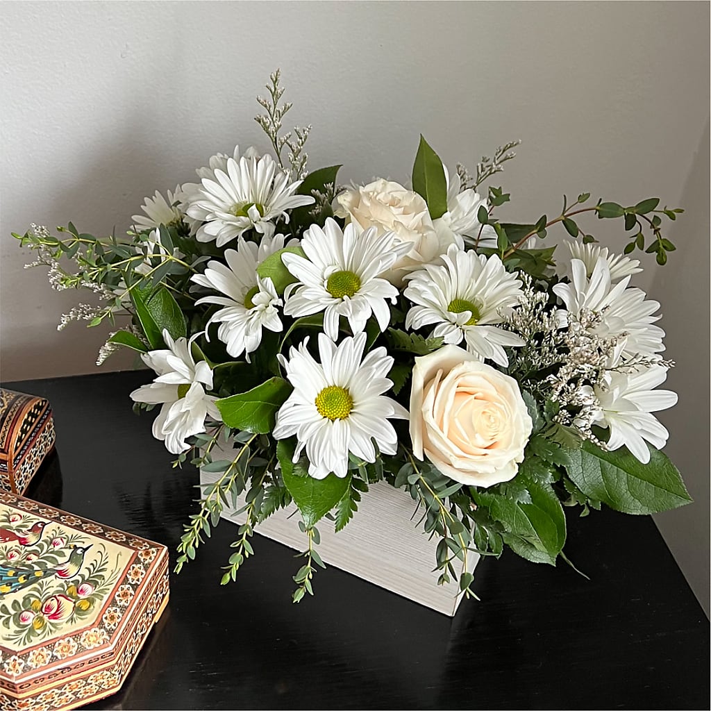 Fresh Linen Box Bouquet –  A Special Design Florist, Newport News VA